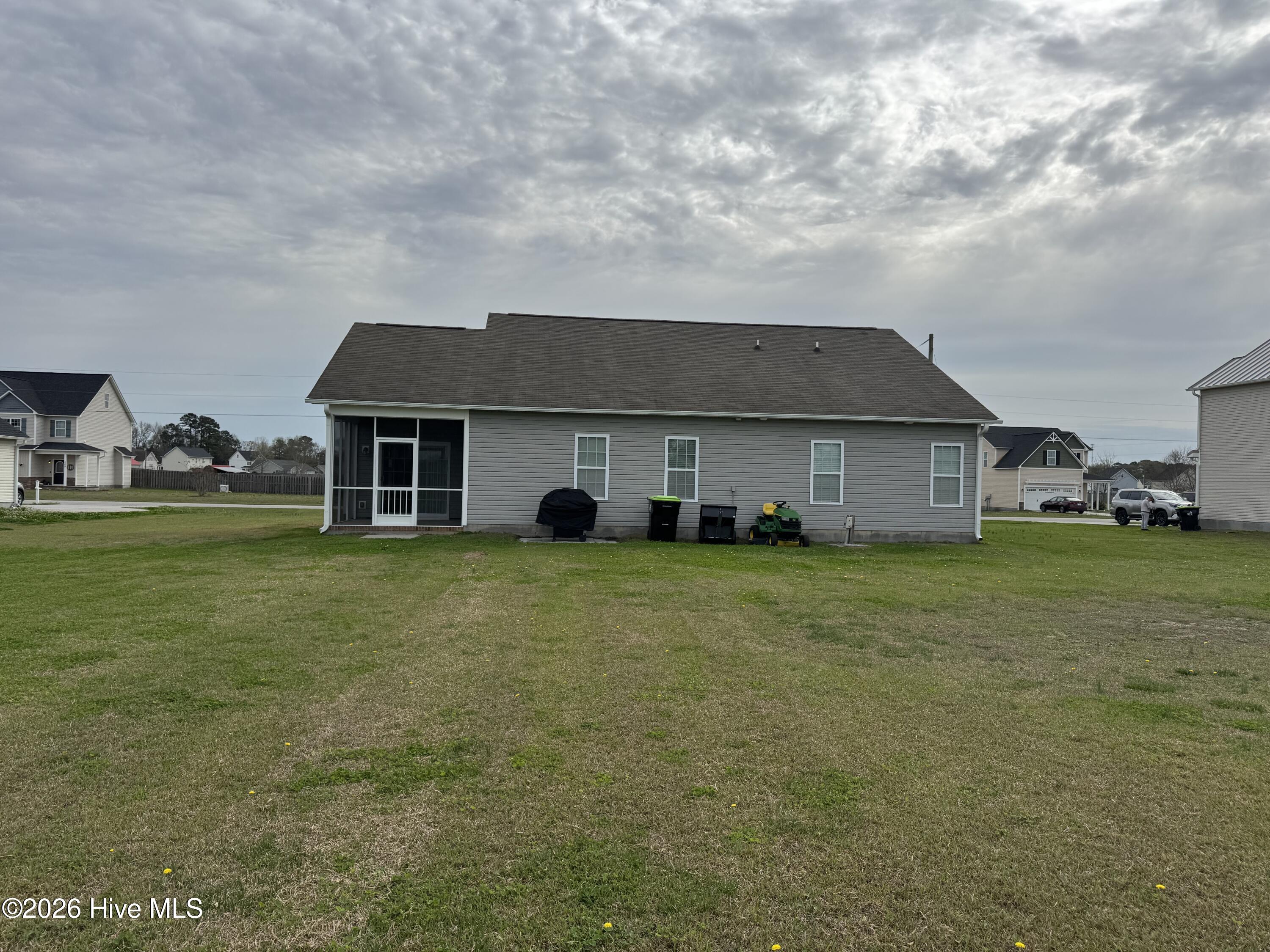 208 Trophy Ridge Drive Richlands, NC 28574 - Photo 16 of 18 IMG_3050