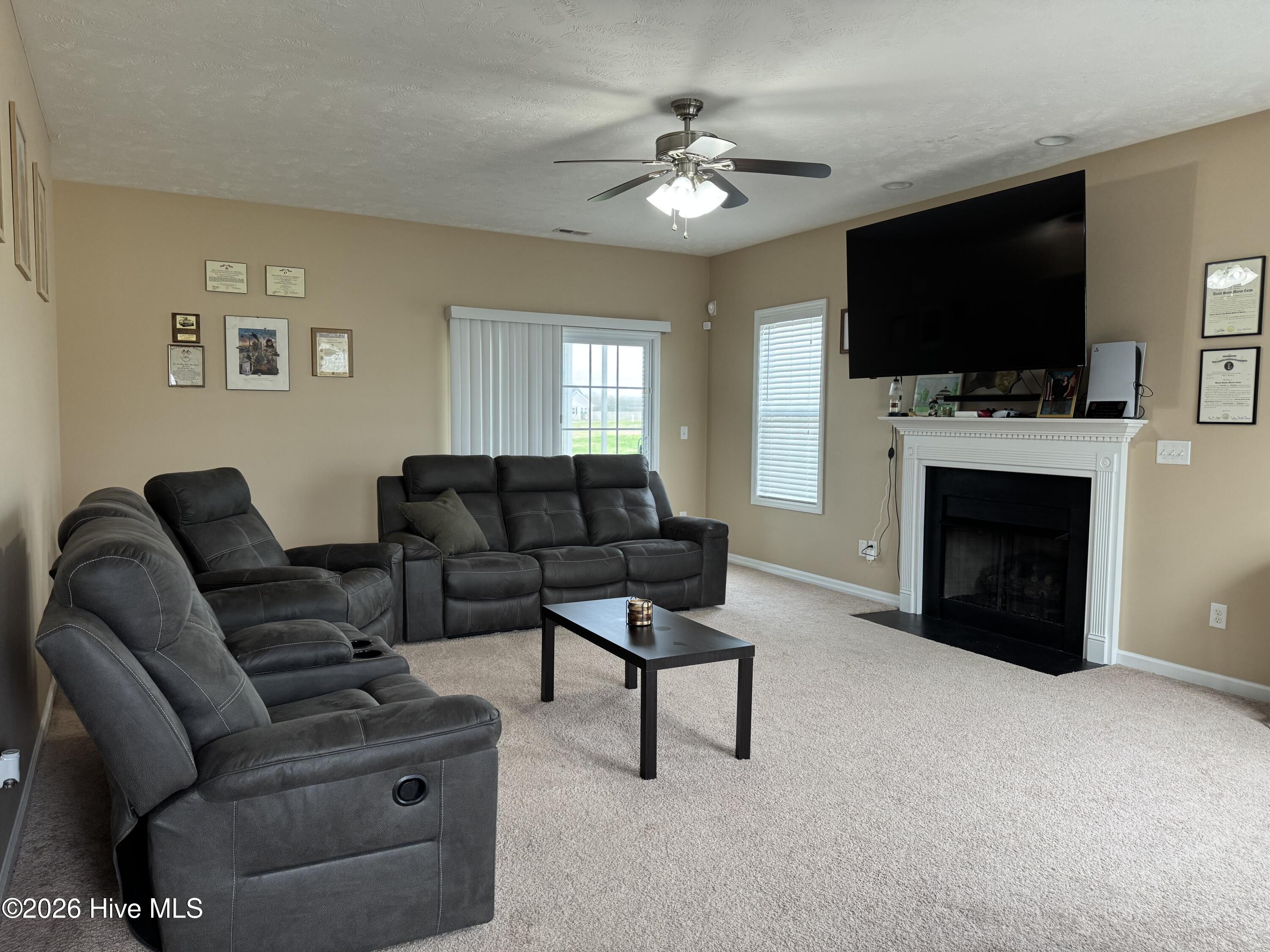 208 Trophy Ridge Drive Richlands, NC 28574 - Photo 3 of 18 IMG_3035