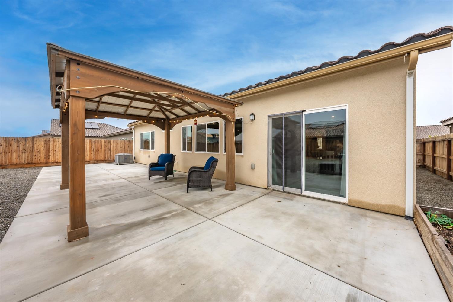 742 Strada Street Lemoore, CA 93245 - Photo 25 of 40