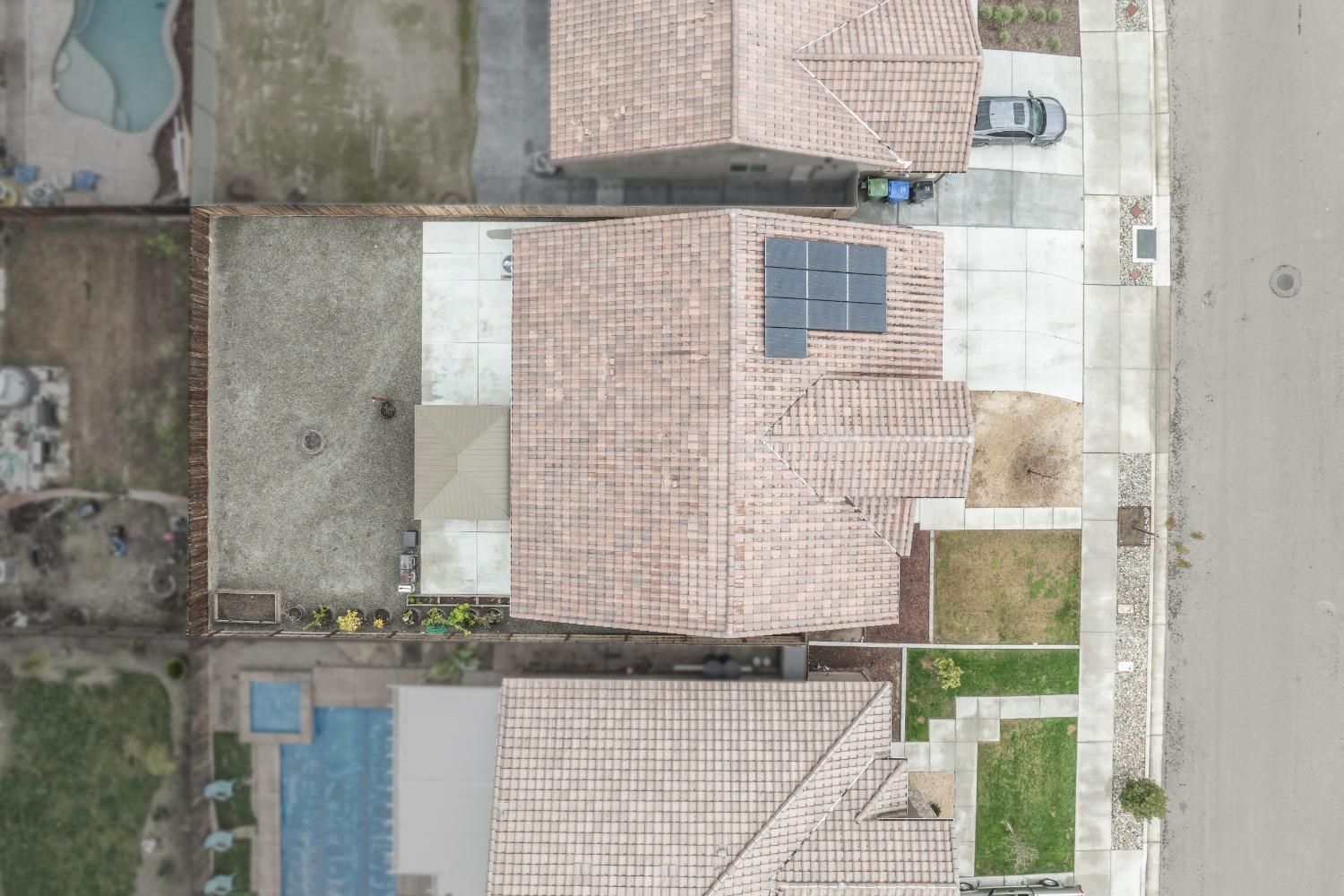 742 Strada Street Lemoore, CA 93245 - Photo 37 of 40 a bathroom with a shower