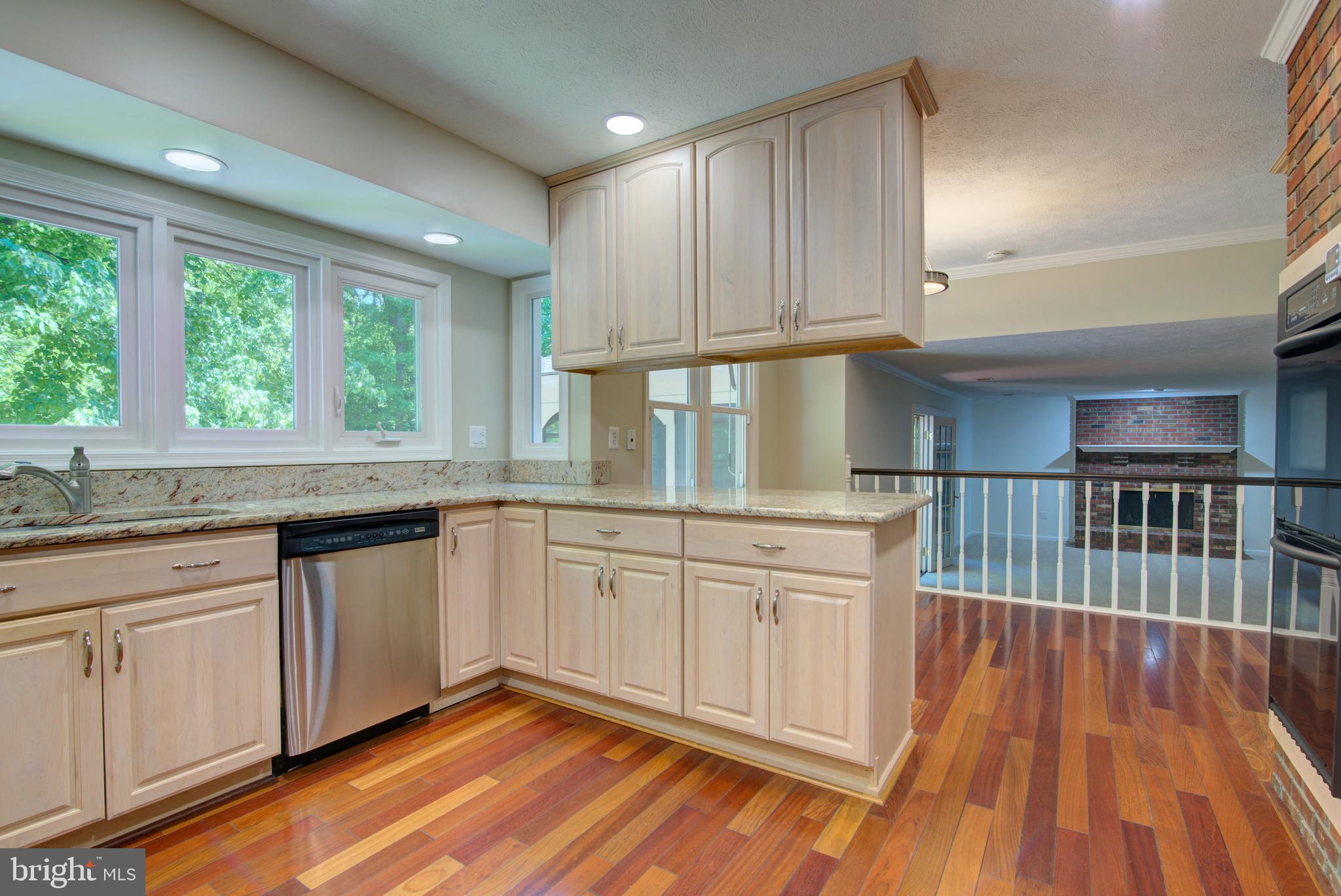 44 Carrollton Road Sterling, VA 20165 - Photo 19 of 75