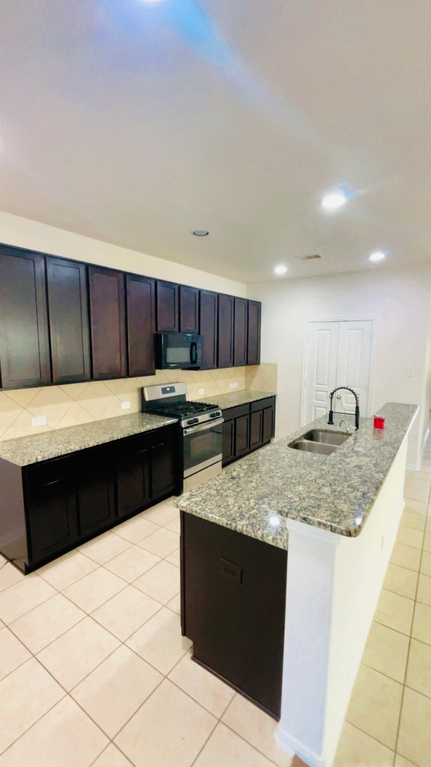 8626 Willet Street Baytown, TX 77521 - Photo 16 of 37