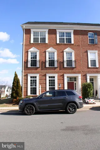 $3,200 | 13570 Village Green Drive, Leesburg, VA 20176