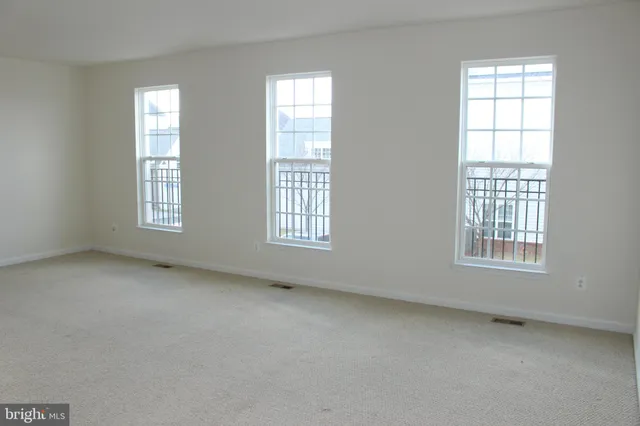 $3,200 | 13570 Village Green Drive, Leesburg, VA 20176