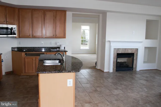 $3,200 | 13570 Village Green Drive, Leesburg, VA 20176