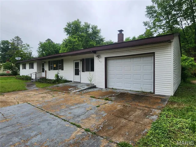 $72,760 | 1505 Dale Street, Van Buren, MO 63965