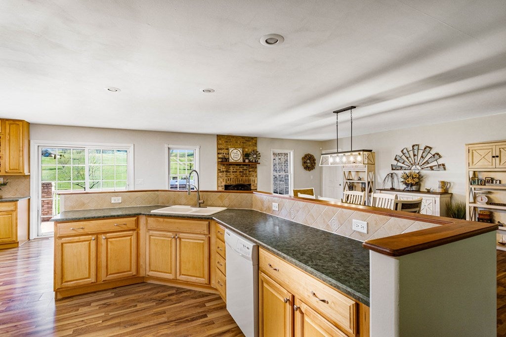 30142 Blue Spring Road Meadowview, VA 24361 - Photo 15 of 47 Gallery Image 15