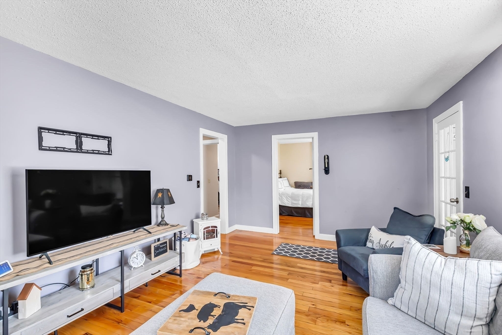 64 Old Boston Road Wilbraham, MA 01095 - Photo 5 of 23 Gallery Image 5