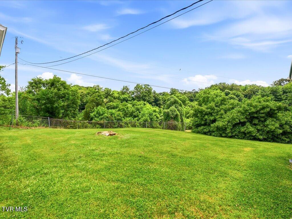 818 Guy Collins Road Morristown, TN 37813 - Photo 20 of 28 818 Guy Collins Rd - 20