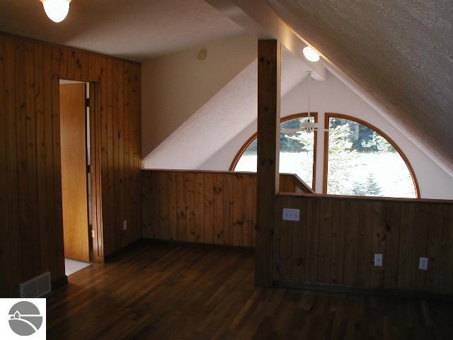 241 West Century Road Maple City, MI 49664 - Photo 5 of 9 1666075-4.JPG