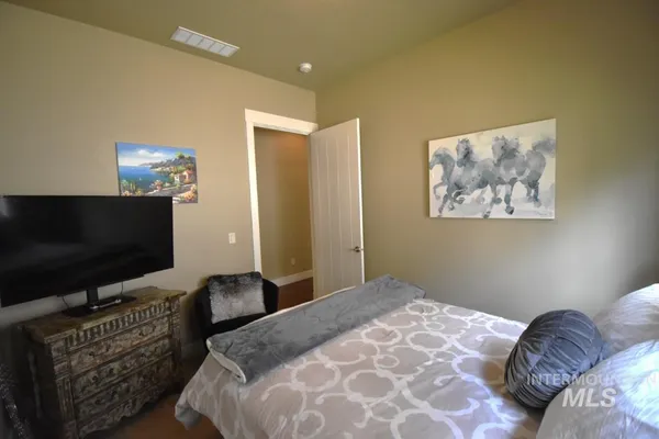 $3,000 | 1193 East Lone Shore Drive, Eagle, ID 83616