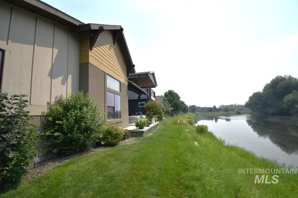 $3,000 | 1193 East Lone Shore Drive, Eagle, ID 83616