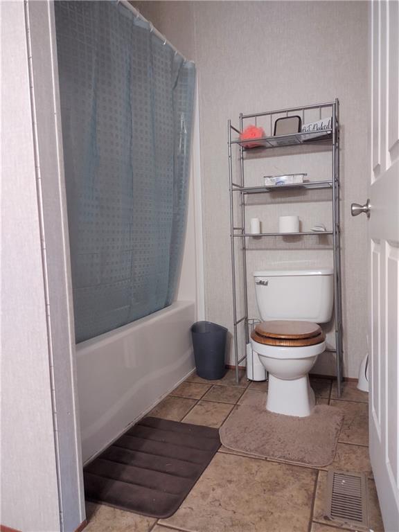 435 Christie Road Hilliards, PA 16040 - Photo 12 of 19 Gallery Image 12