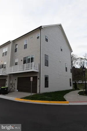 $3,400 | 128 Kinross Lane, Fredericksburg, VA 22401