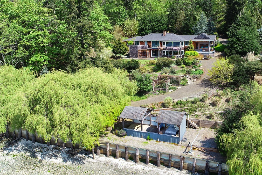 27225 Hake Road Southwest Vashon, WA 98070 - Photo 1 of 25 Gallery Image 1