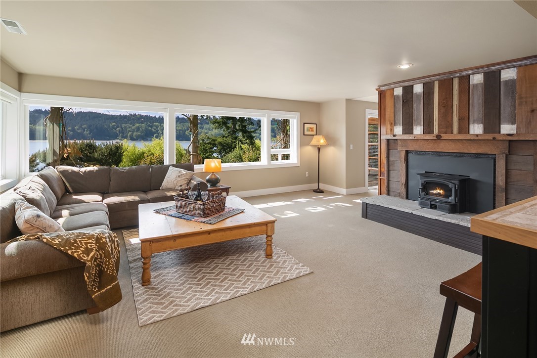 27225 Hake Road Southwest Vashon, WA 98070 - Photo 13 of 25 Gallery Image 13