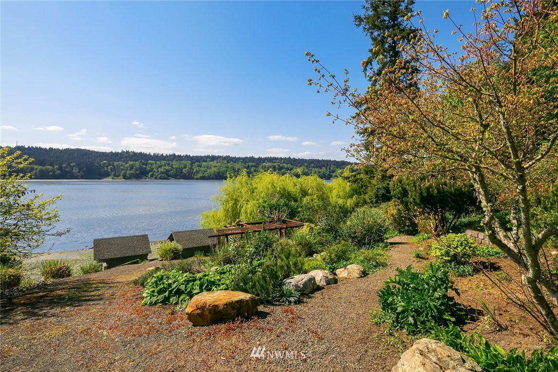 27225 Hake Road Southwest Vashon, WA 98070 - Photo 21 of 25 Gallery Image 21
