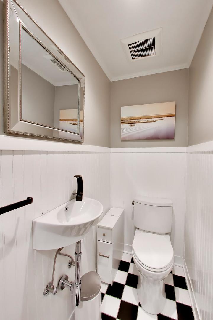 710 Washington Street Evanston, IL 60202 - Photo 15 of 41