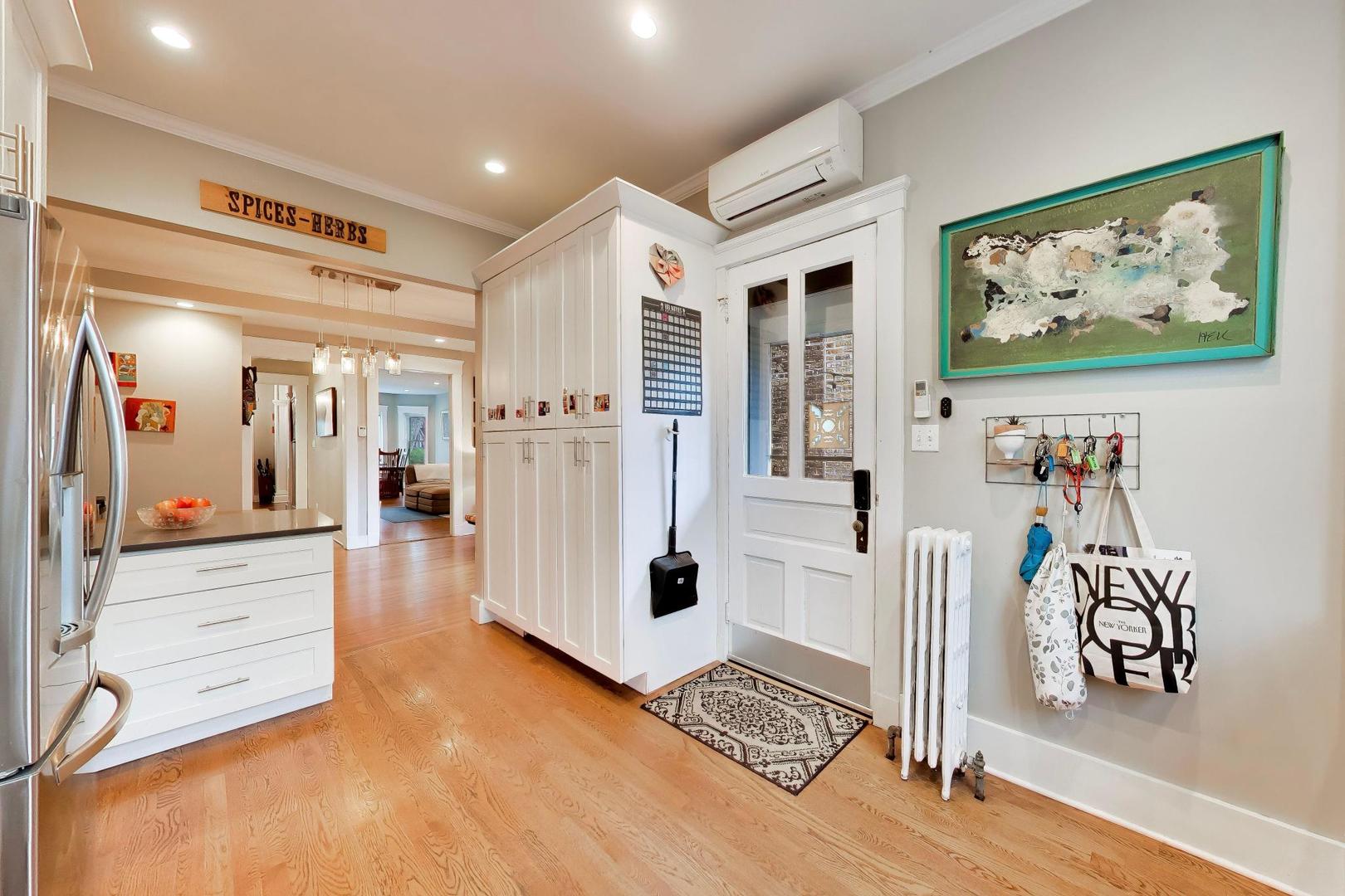 710 Washington Street Evanston, IL 60202 - Photo 10 of 41