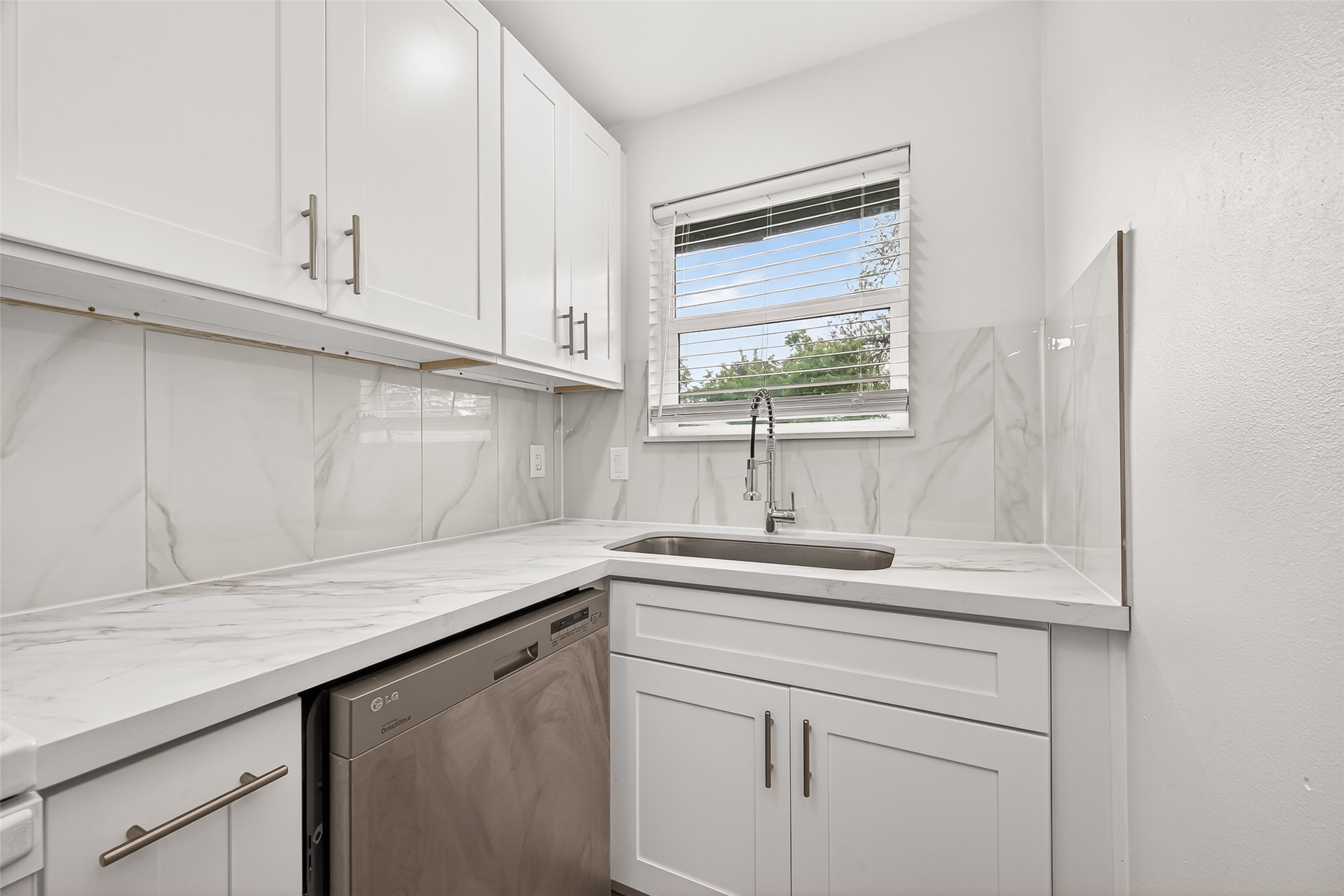 6615 West Montgomery Road Houston, TX 77091 - Photo 12 of 25