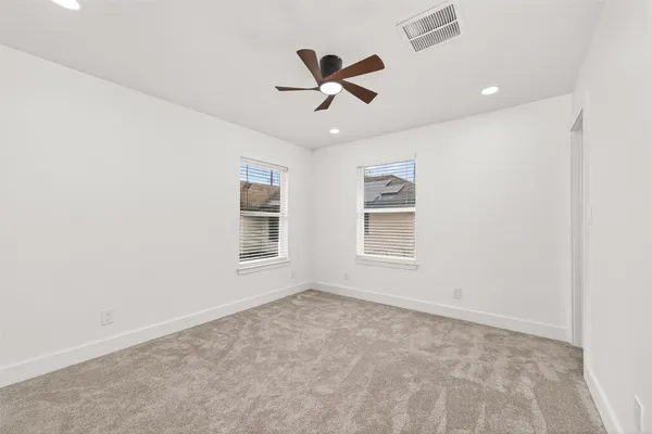 $1,000 | 6615 West Montgomery Road, Houston, TX 77091