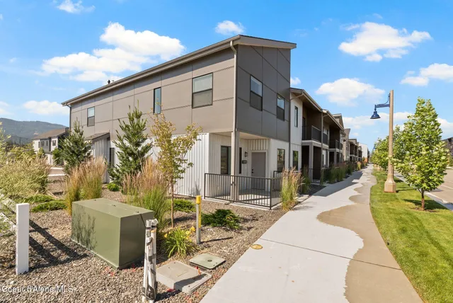 $375,000 | 1086 East 4th Avenue, Post Falls, ID 83854