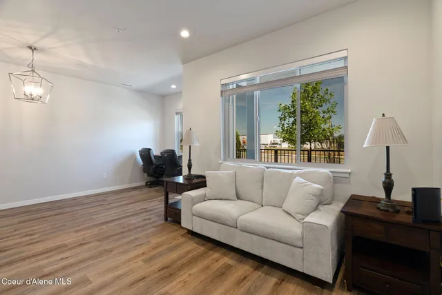 $375,000 | 1086 East 4th Avenue, Post Falls, ID 83854