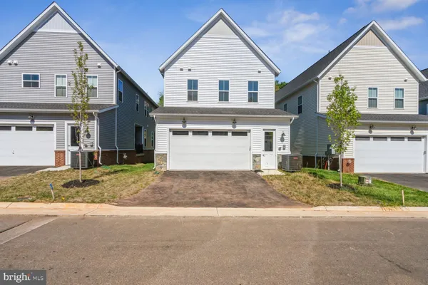 $4,995 | 23115 Glenwood Hts Circle, Brambleton, VA 20148