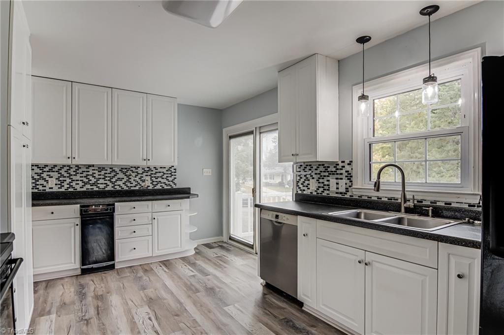 8140 Vance Road Kernersville, NC 27284 - Photo 7 of 34