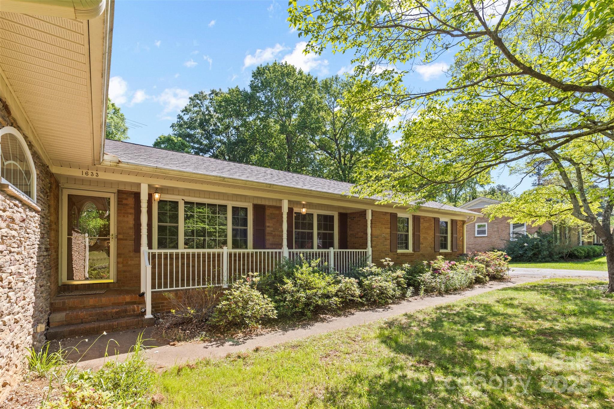 1633 Colony Road Rock Hill, SC 29730 - Photo 2 of 37 Gallery Image 2