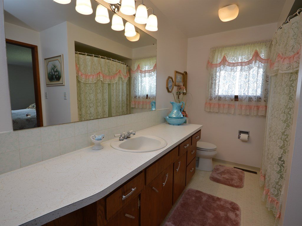 3120 West Strong Road Spokane, WA 99208 - Photo 7 of 17 Gallery Image 7