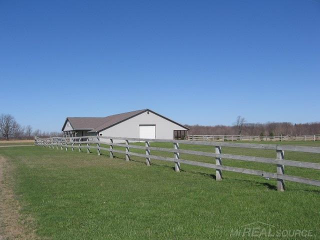 8595 Gibbons Road Jeddo, MI 48032 - Photo 36 of 43 31240761-35.JPG