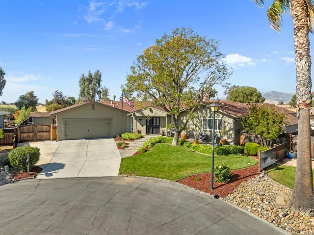 $969,000 | 60 Dots Circle, Hollister, CA 95023