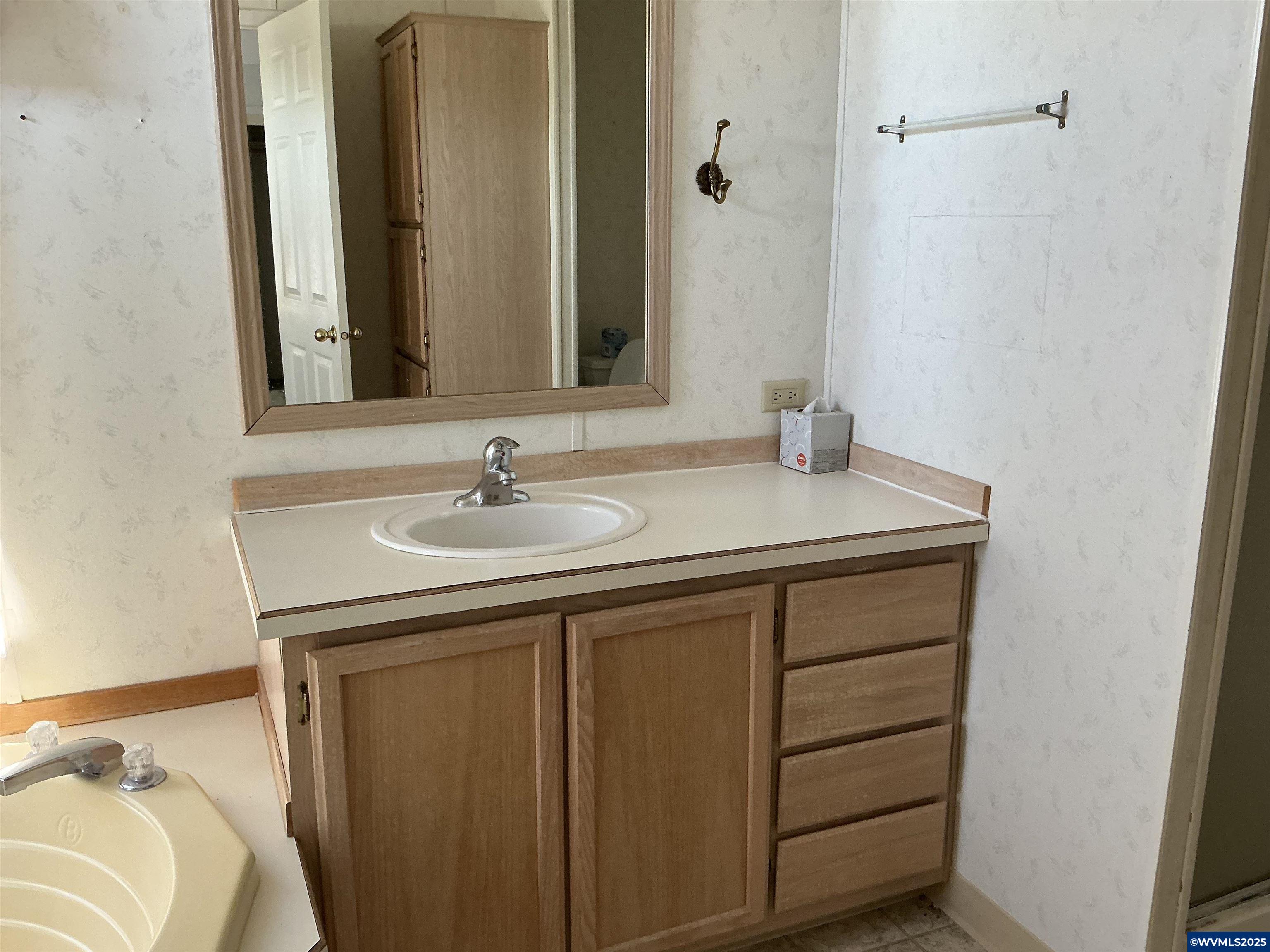 5422 Portland Road Northeast, Unit 143 Salem, OR 97305 - Photo 26 of 29