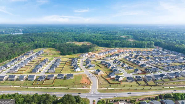 a view of a large building