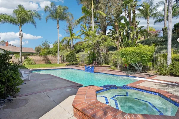$1,395,000 | 21159 VÃa Noriega, Yorba Linda, CA 92887