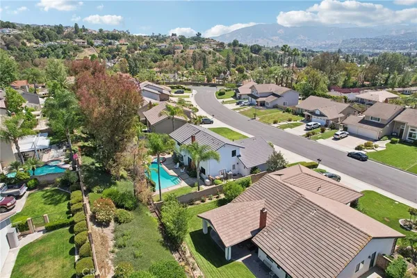 $1,395,000 | 21159 VÃa Noriega, Yorba Linda, CA 92887