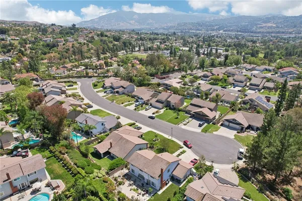 $1,395,000 | 21159 VÃa Noriega, Yorba Linda, CA 92887