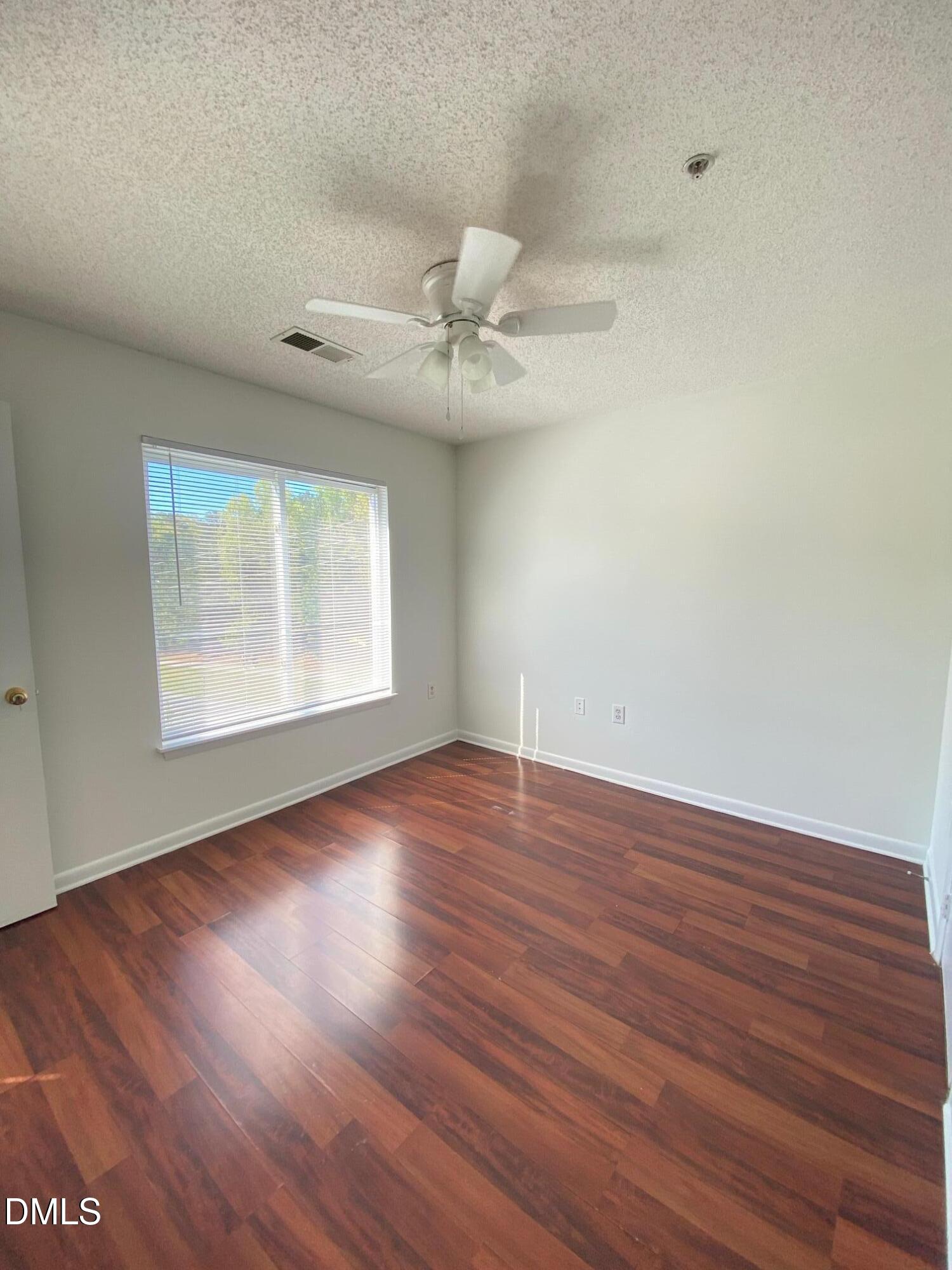 1220 University Court, Unit 203 Raleigh, NC 27606 - Photo 16 of 31 IMG_1500