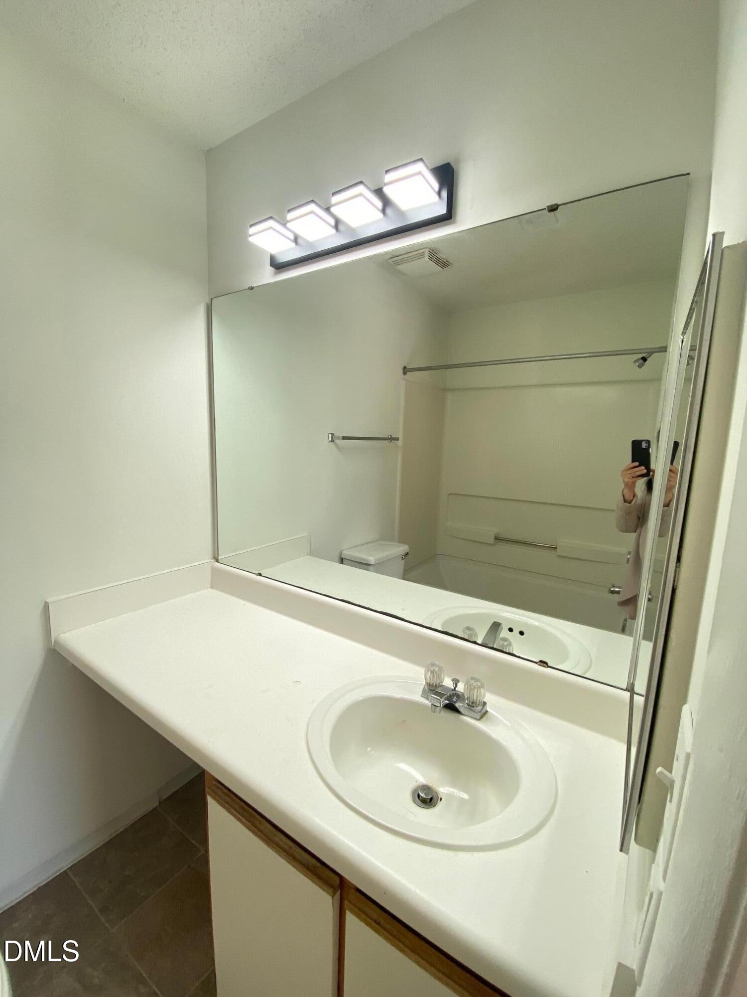 1220 University Court, Unit 203 Raleigh, NC 27606 - Photo 18 of 31 IMG_1498