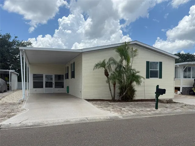 $233,000 | 250 Port Royal Lane, Apollo Beach, FL 33572