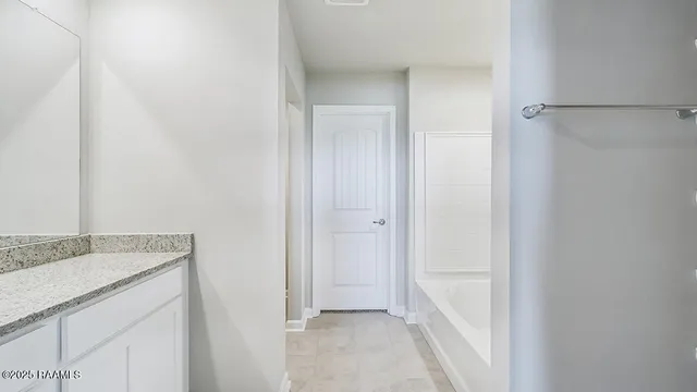 $227,000 | 150 Cottage Cove, Maurice, LA 70555