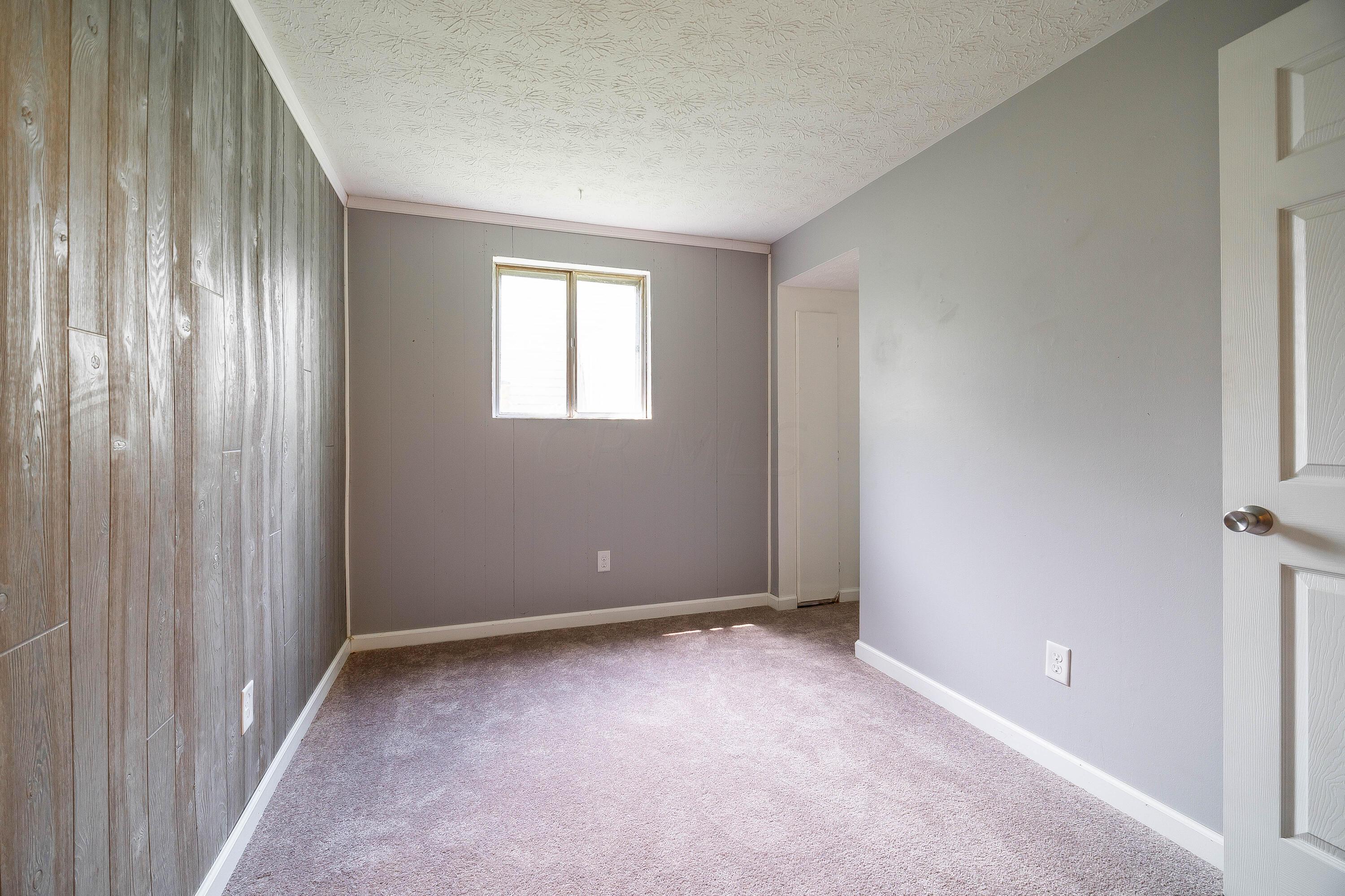 3269 Sundale Road Columbus, OH 43232 - Photo 22 of 31 3269 Sundale Rd-61-2