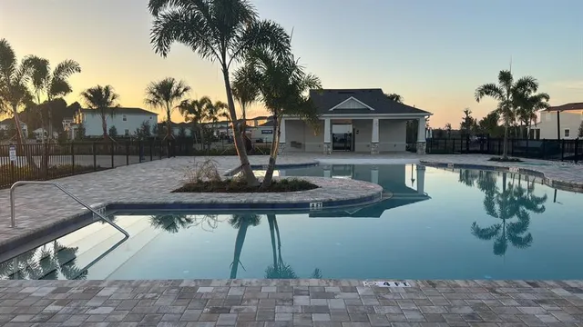 $2,900 | 12662 Clear Sapphire Drive, Winter Garden, FL 34787