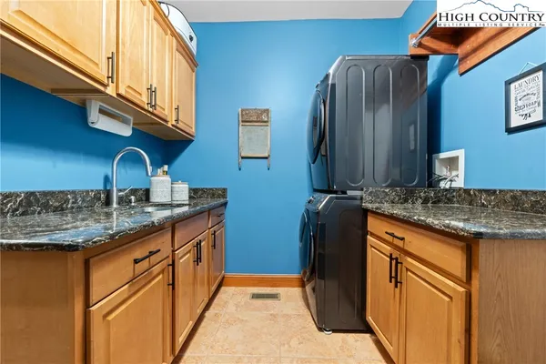 a view of a workspace with furniture