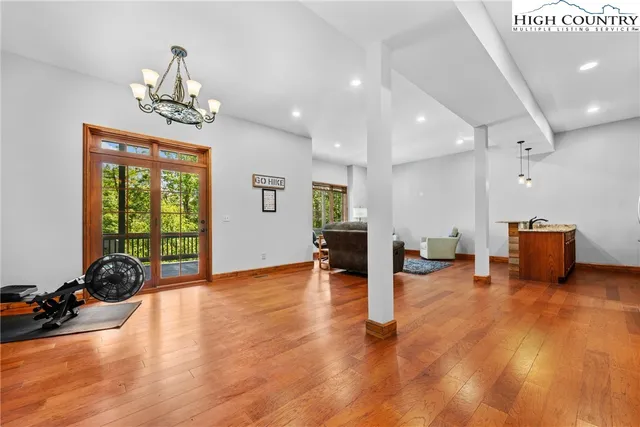 $1,225,000 | 128 East Pinecrest Court, Boone, NC 28607