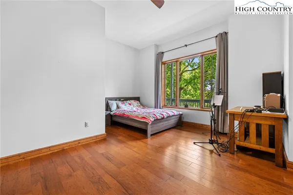 $1,175,000 | 128 East Pinecrest Court, Boone, NC 28607