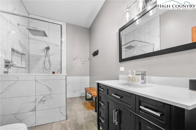 $1,225,000 | 128 East Pinecrest Court, Boone, NC 28607