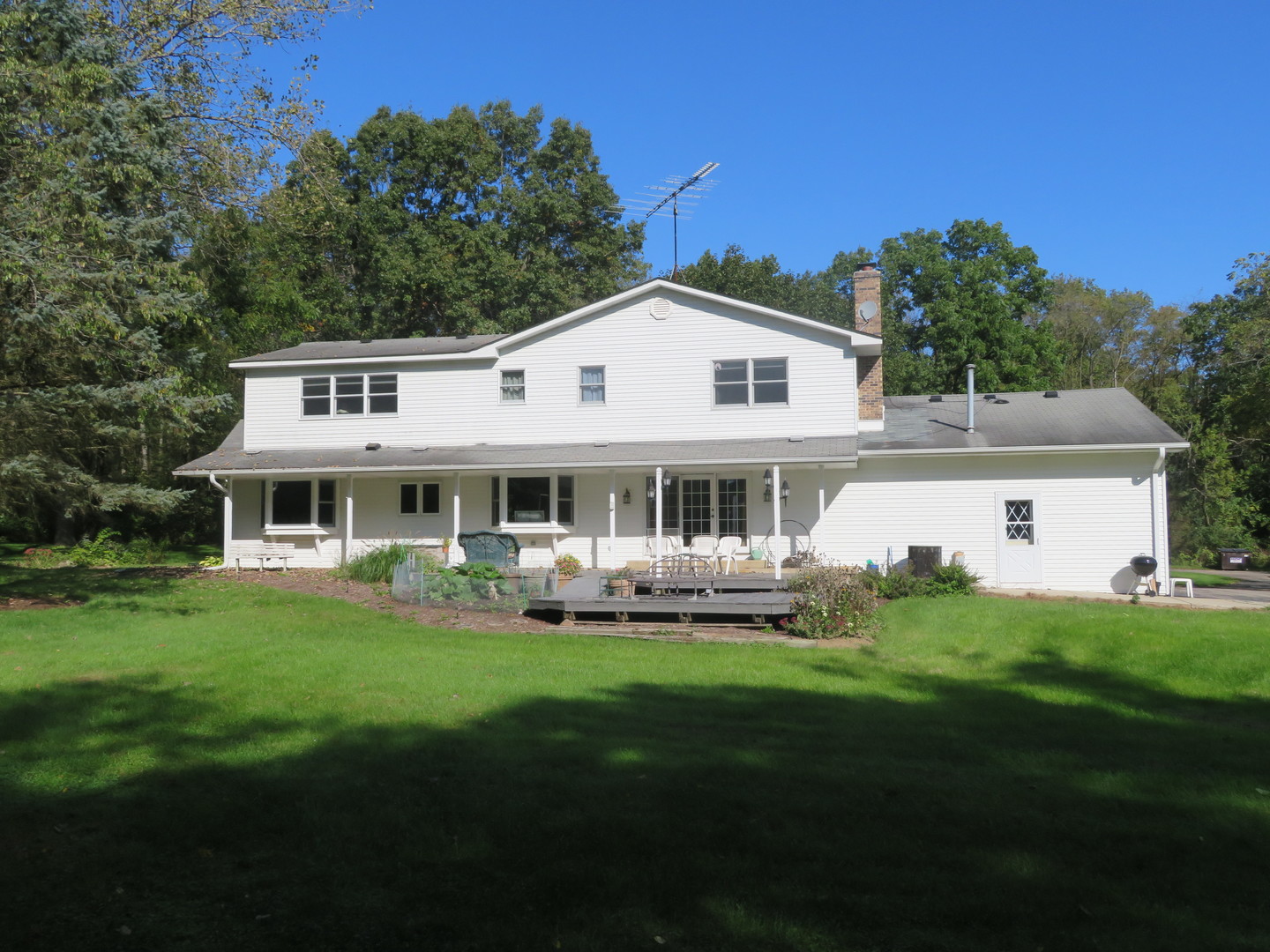 2515 Hawthorn Road Marengo, IL 60152 - Photo 6 of 36
