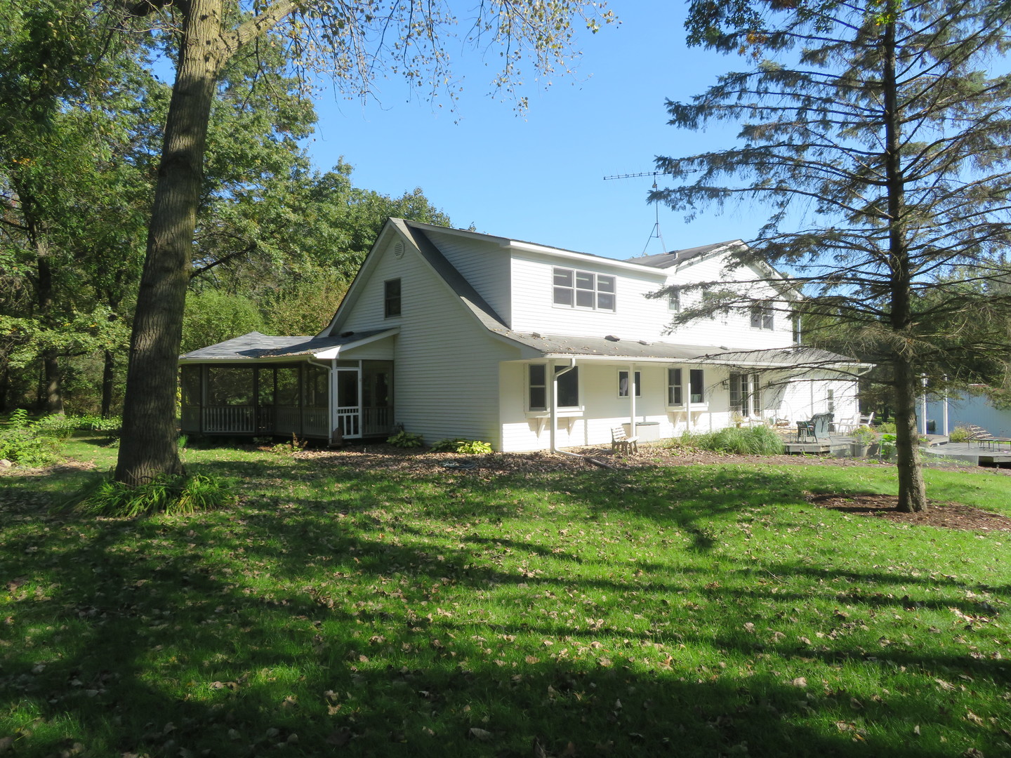 2515 Hawthorn Road Marengo, IL 60152 - Photo 7 of 36